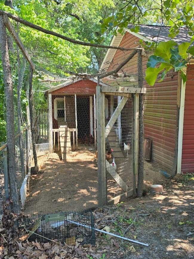 Building Photo - 441 Corsegan Rd