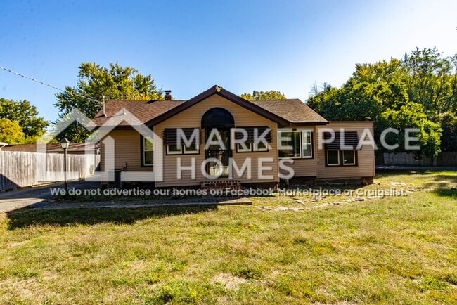 Primary Photo - 3301 Brewer Dr