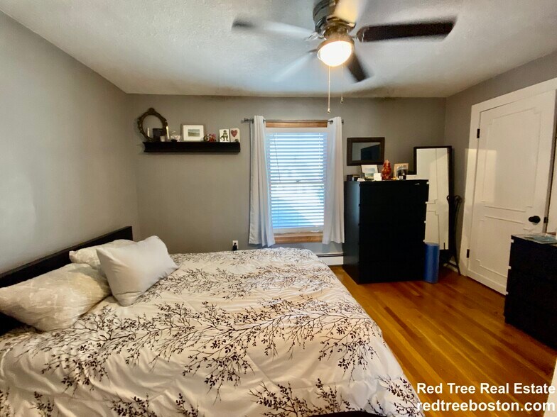 Building Photo - 56 Jackson St