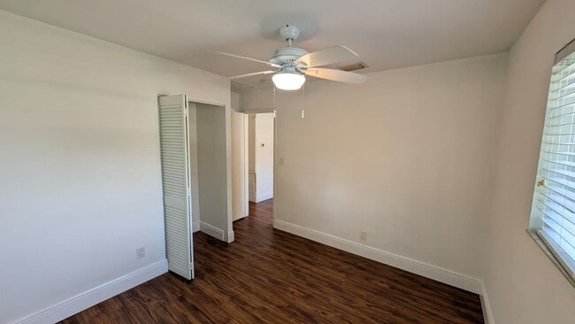 Building Photo - 1448 NE 27th Ct