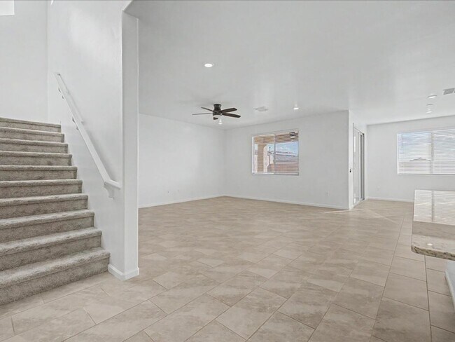 Building Photo - 17606 S Ridgerunner Dr
