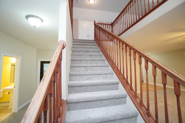 Building Photo - 11565 W Zachery Ave