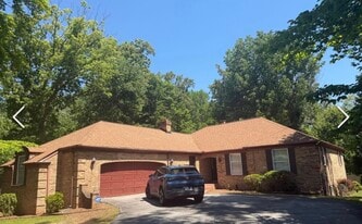 Building Photo - 510 Cedar Rd