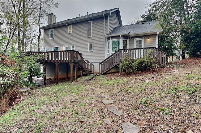 Building Photo - 1595 Thoreau Dr