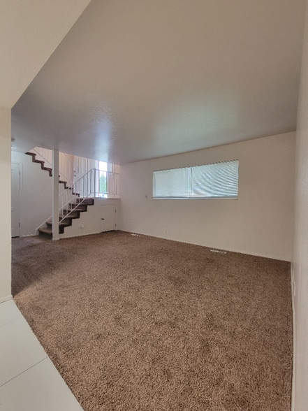 Building Photo - 166 W Foxbridge Dr