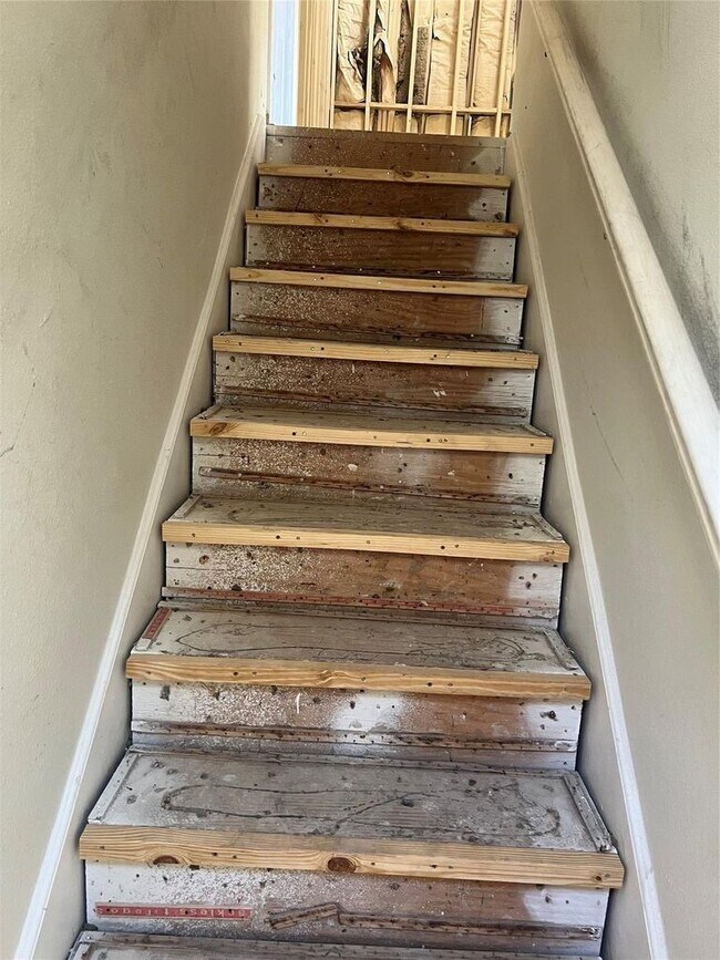 Building Photo - 2668 Bering Dr