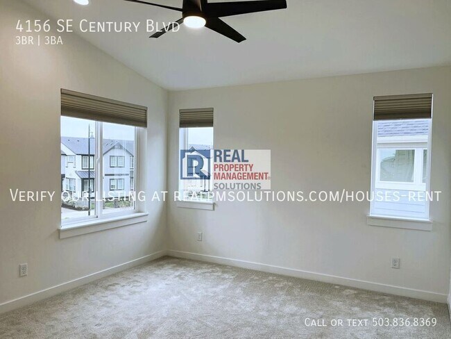 Building Photo - 4156 SE Century Blvd