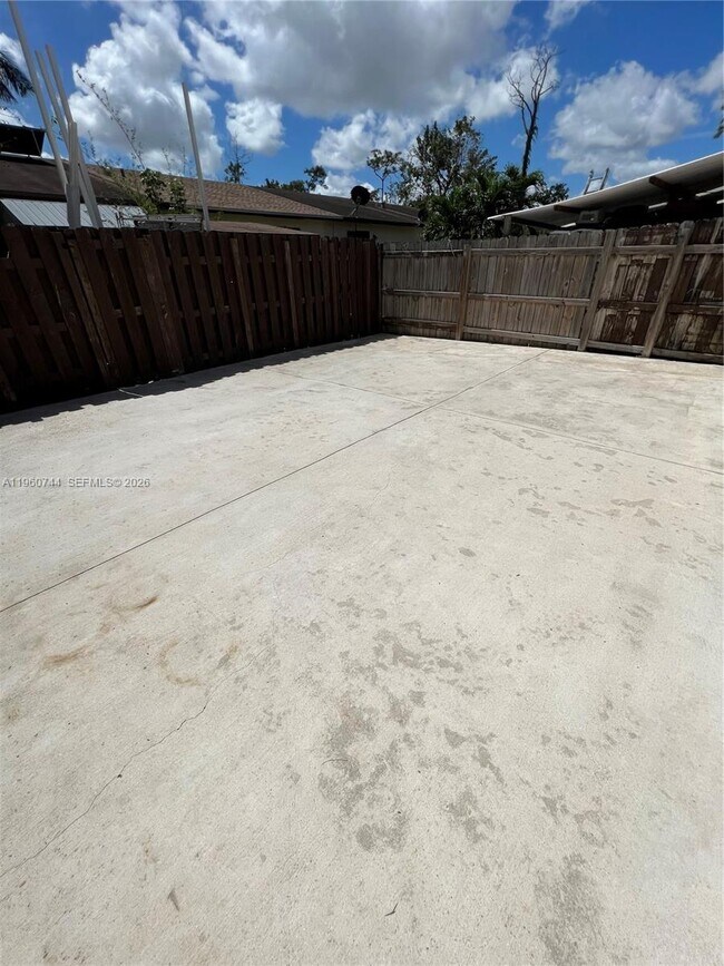 Building Photo - 28202 SW 143rd Ct