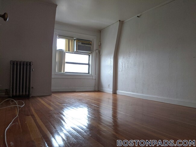 Building Photo - 91 Westland Ave