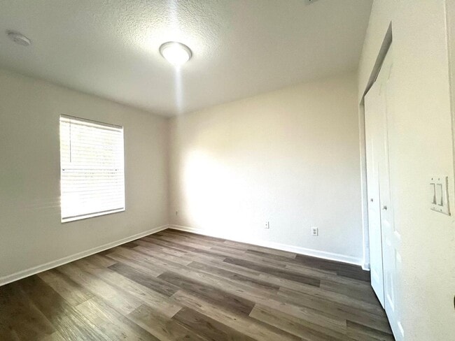 Building Photo - 4406 Windmill Palm Way