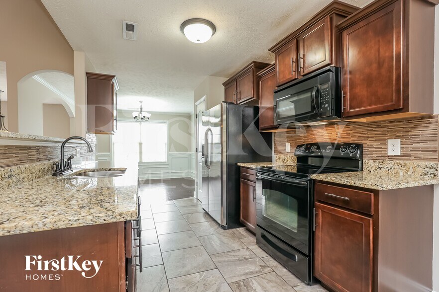 Building Photo - 1129 Stillwood Dr