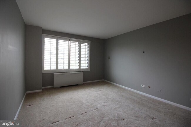 Building Photo - 4501 Arlington Blvd