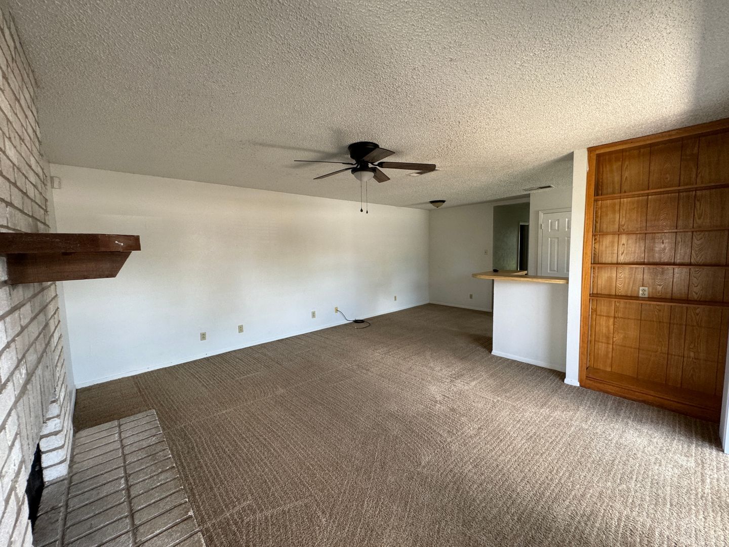 Building Photo - 2112 Hinkle Ave