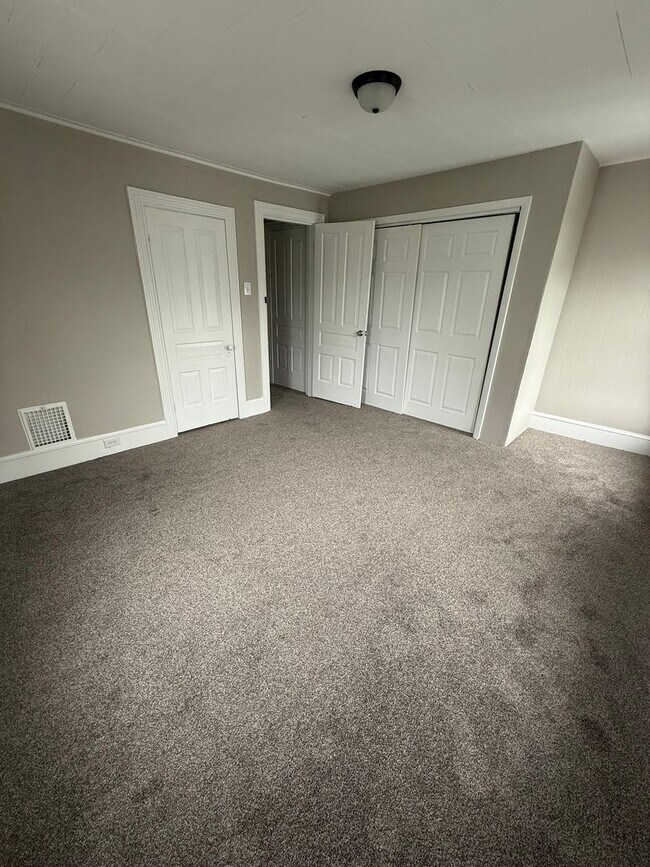 Building Photo - COMING SOON! 3 bedroom 1 bathroom Single Family Home!