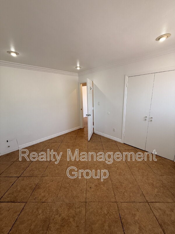 Building Photo - 98 E Palomar St