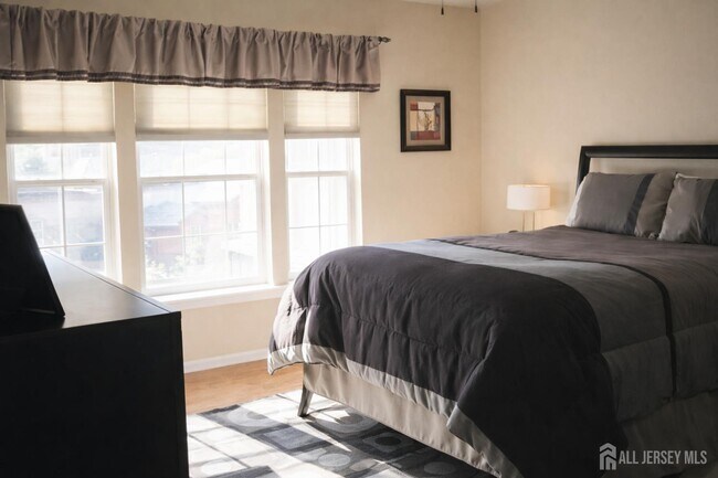 Building Photo - 22 Breckenridge Ln