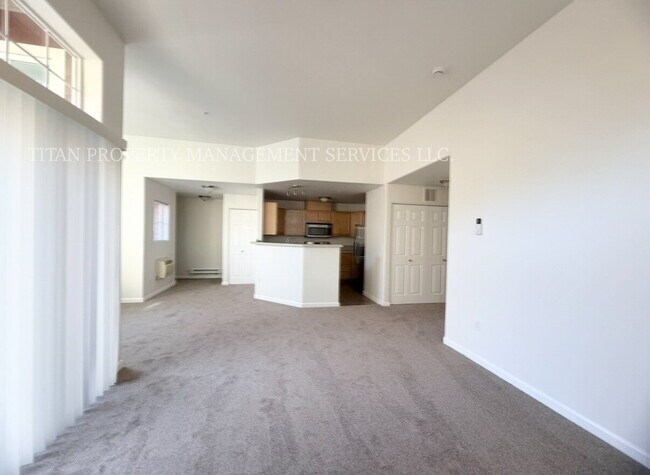 Building Photo - Charming 2-Bed, 2-Bath Townhouse in Tigard - Perfect Blend of Comfort and Convenience!