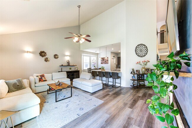 Building Photo - 26614 Becker Pines Ln