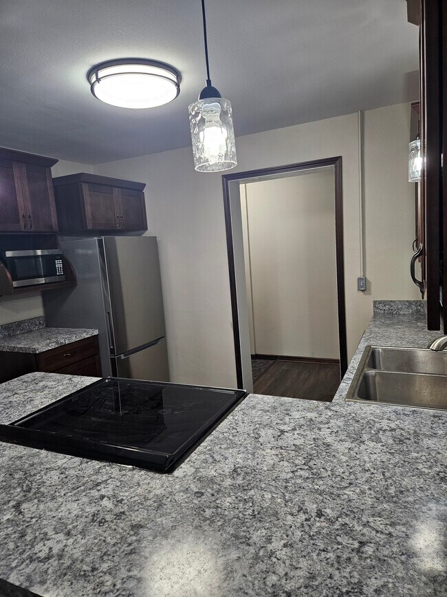 Primary Photo - 1317 6th St