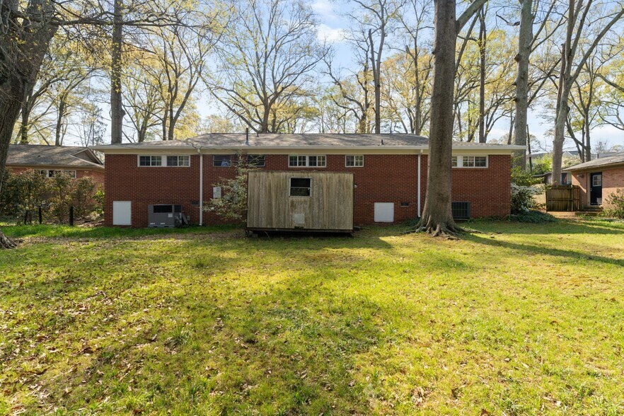 Building Photo - 30 Knoxbury Terrace