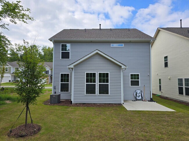 Building Photo - Centrally located, brand new 3-bedroom, 2....