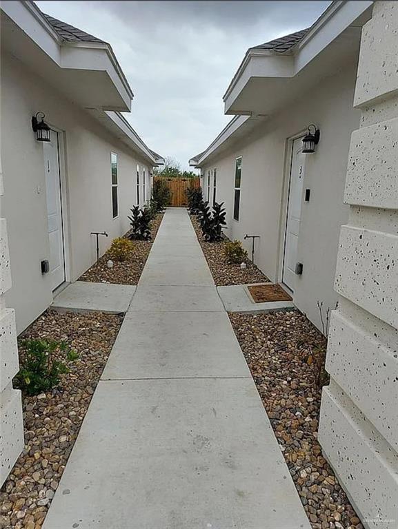 Building Photo - 3816 Las Vistas Ln