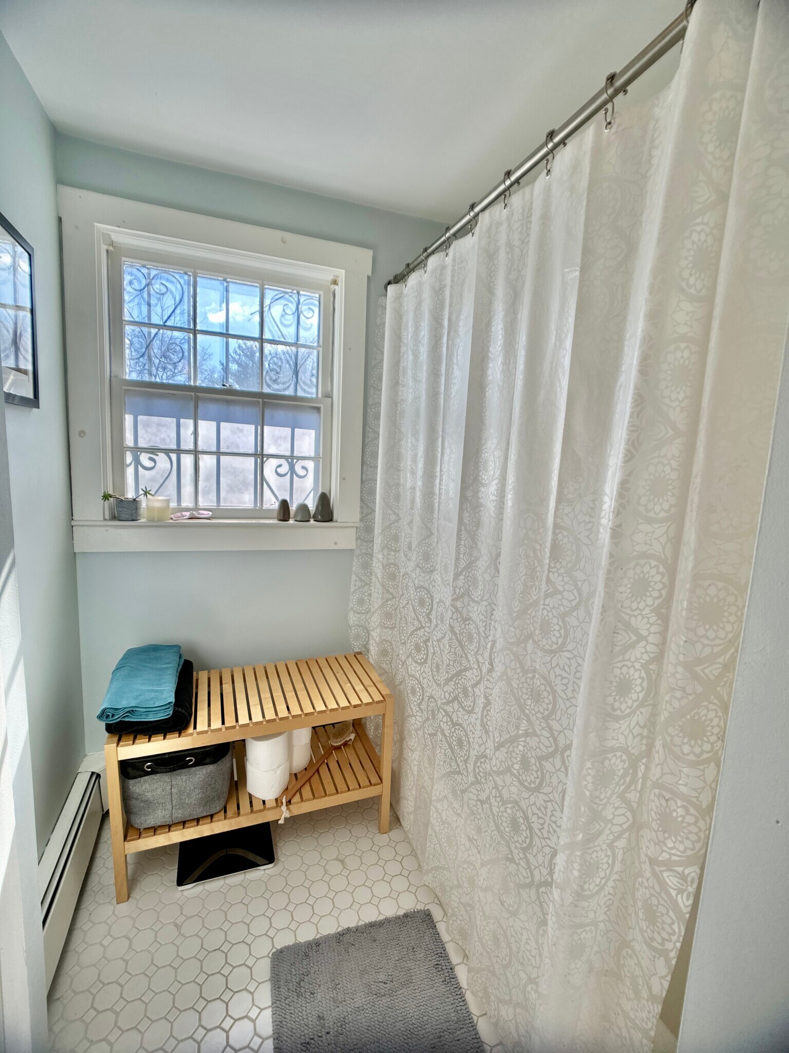 Building Photo - 526 Centre St