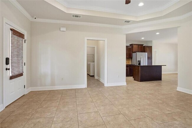 Building Photo - 4422 Bay View Dr