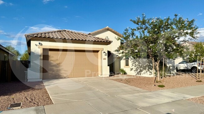 Primary Photo - 21096 E Arroyo Verde Dr