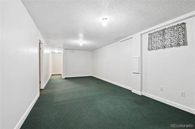 Building Photo - 15140 E Columbia Dr