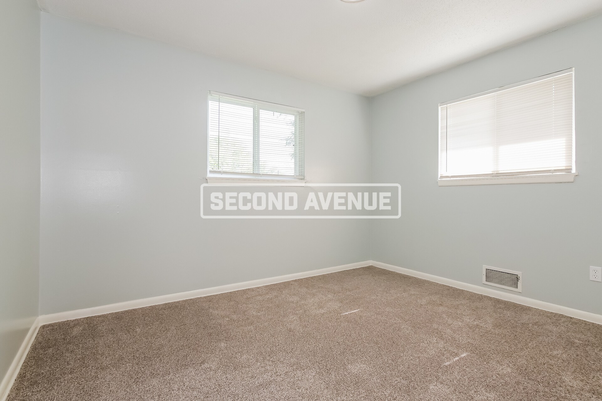 Building Photo - 4912 Eastern Ave