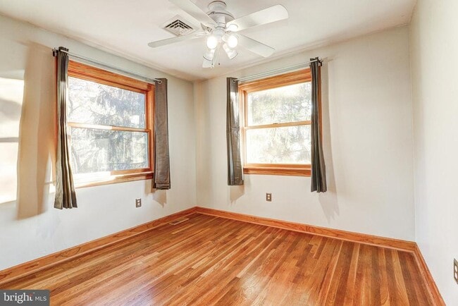 Building Photo - 119 Bosley Ave