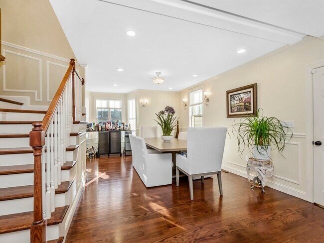 Building Photo - 50 Rowe St