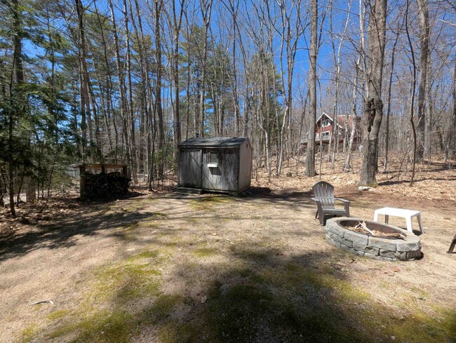 Building Photo - 30 Middle Shore Dr
