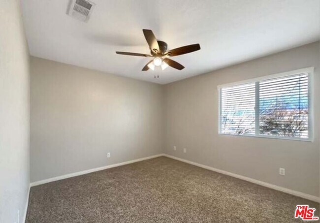 Building Photo - 8823 Mora Ct