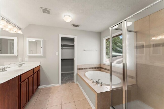 Building Photo - 59 Chipwyck Way
