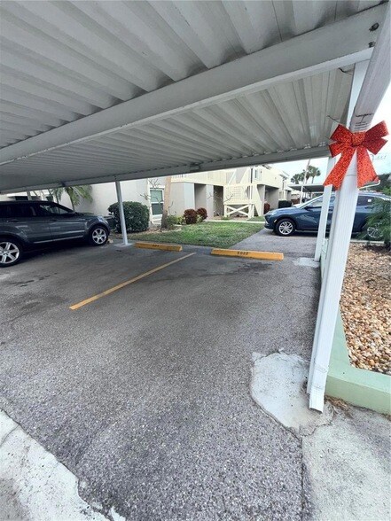 Building Photo - 5920 7th Ave W