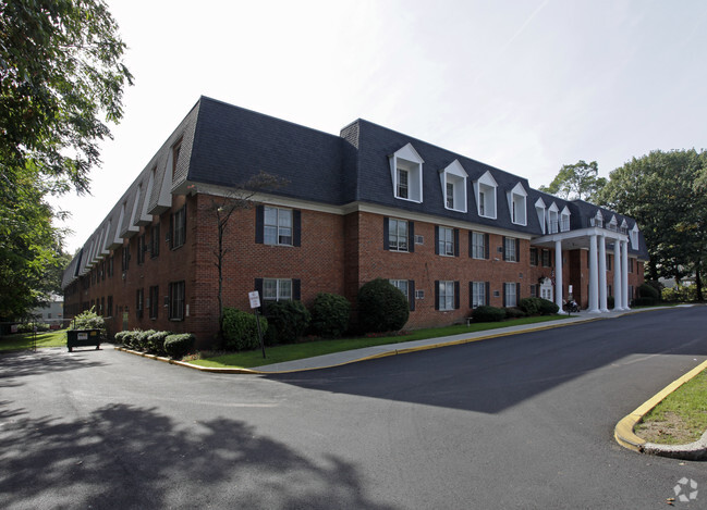 Building Photo - Maplewood Senior Citizens Apartments