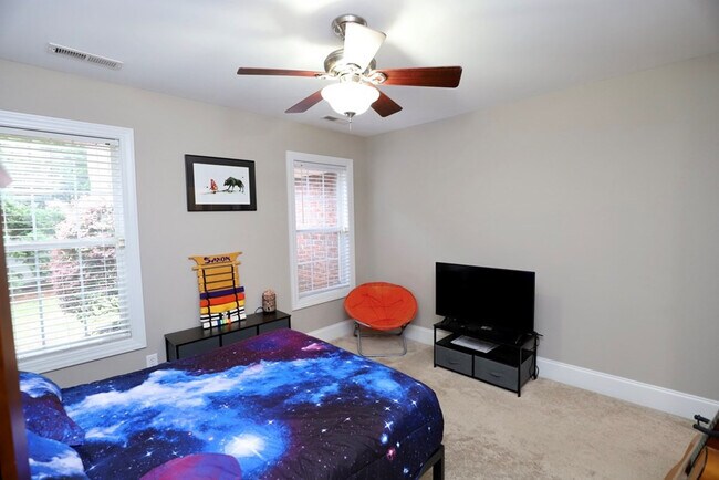 Building Photo - 1280 Winyah St