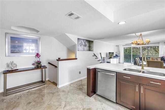 Building Photo - 9814 Indian Key Trail
