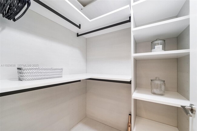 Building Photo - 300 Sunny Isles Blvd