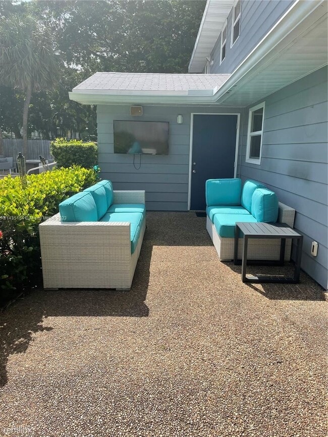 Building Photo - 3 br, 2 bath House - 1410 NE 56th Ct # 1412