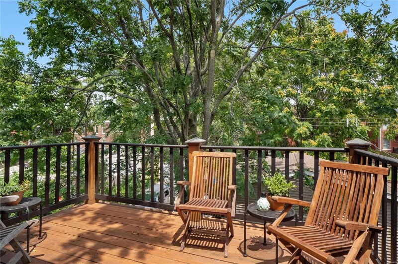 Building Photo - 2633 Armand Pl