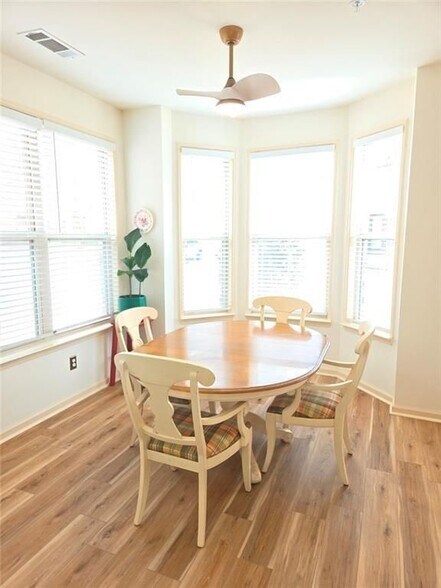 Building Photo - 2281 Attewood Dr