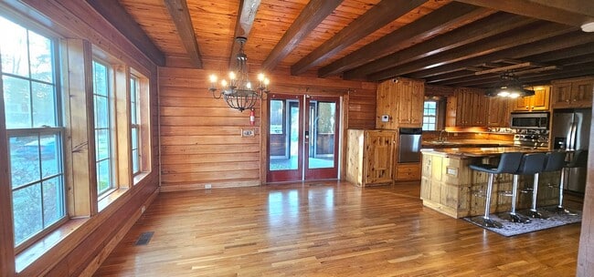 Building Photo - Private Log Cabin Home Peaceful Country Living on Acreage