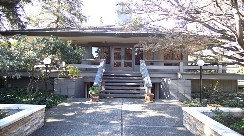 Building Photo - 150 Saratoga Ave