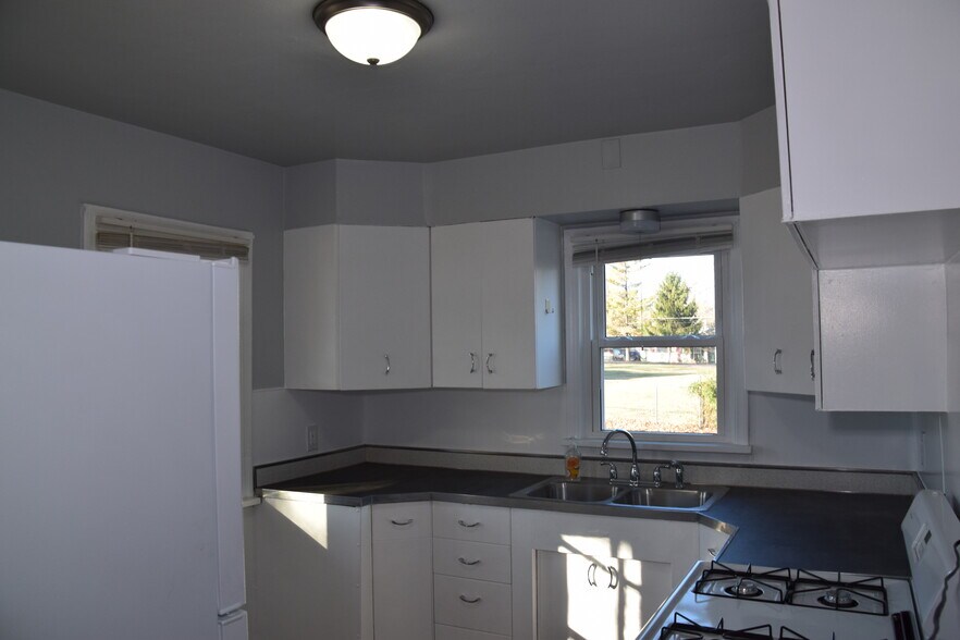 Building Photo - 9606 Sievers Ct