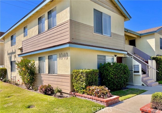 Building Photo - 1040 Valencia St