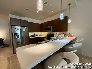 Building Photo - 17902 La Cantera Pkwy
