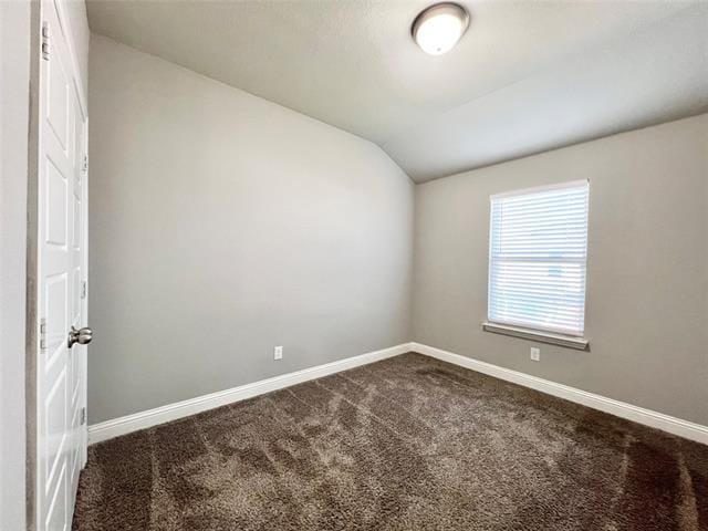 Building Photo - 5000-5002 Villas Dr